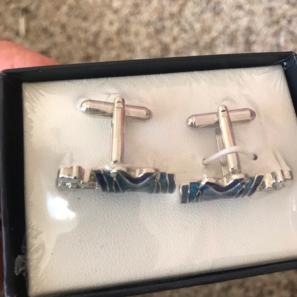 Cuff links - Picture 2 of 3